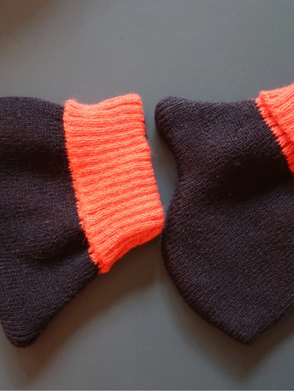 '47 Kids Chicago Bears Black & Orange Knit Mittens